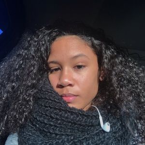 Meet your Posher, Jasmin